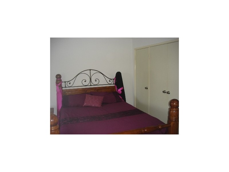 4/257 Third Street, Wonthella WA 6530