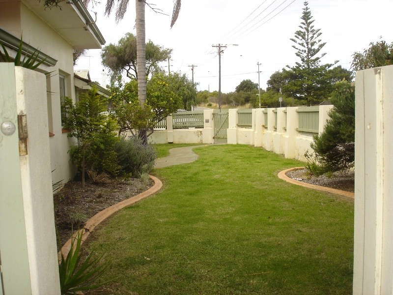 14 Duboulay Street, West End WA 6530