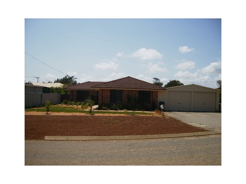 10 Nerrel Street, Waggrakine WA 6530