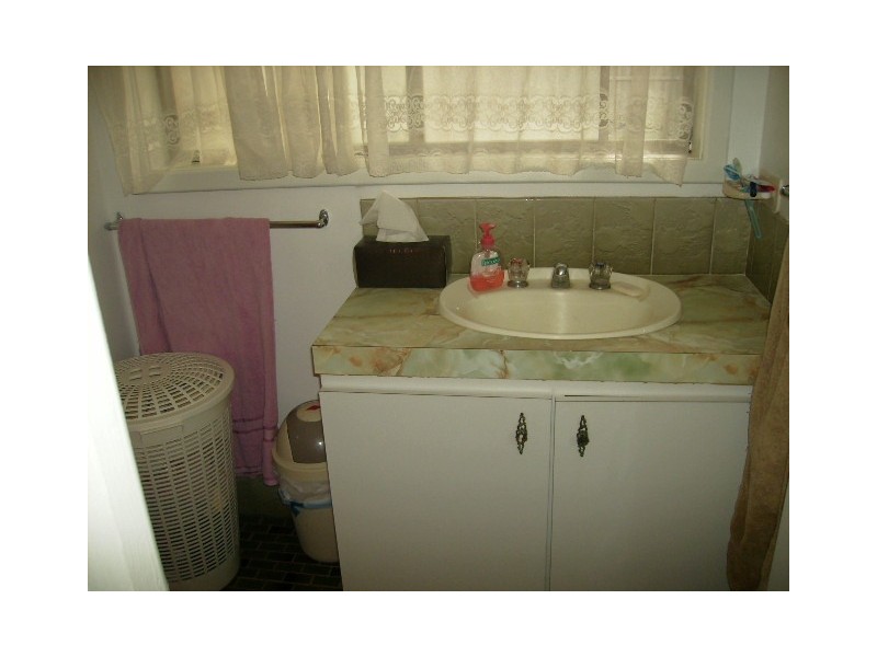 10 Nerrel Street, Waggrakine WA 6530