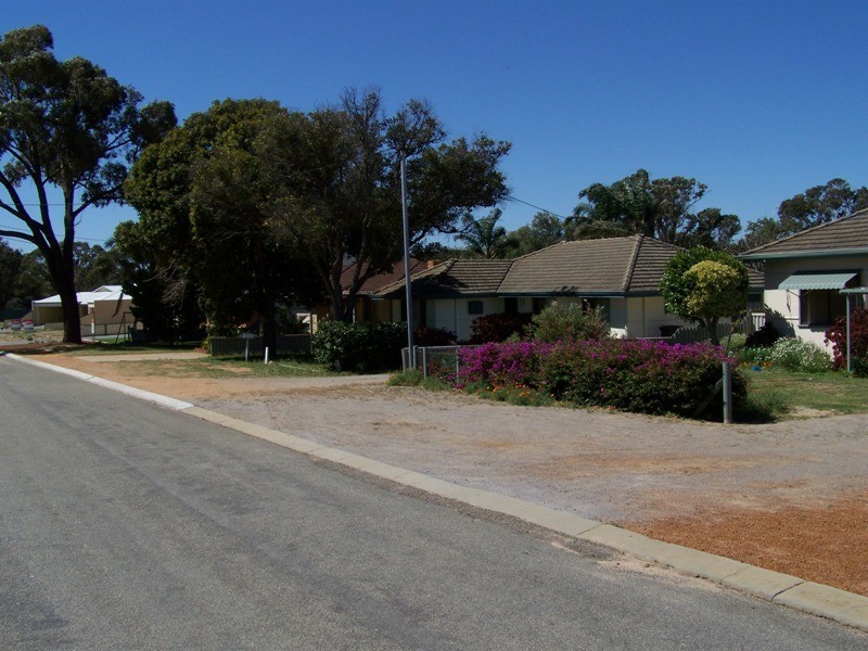 2/21 Cairncross Street, Beresford WA 6530