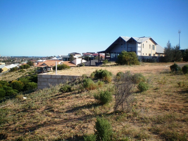 6 Old Acres Court, Wandina WA 6530