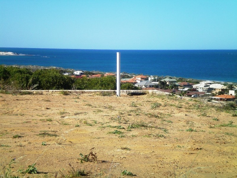 6 Old Acres Court, Wandina WA 6530