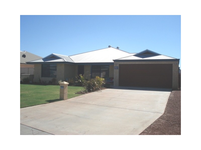 4 Stillwater Avenue, Drummond Cove WA 6532