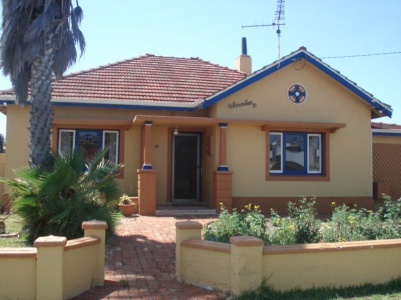 19 Askew Road, Geraldton WA 6530