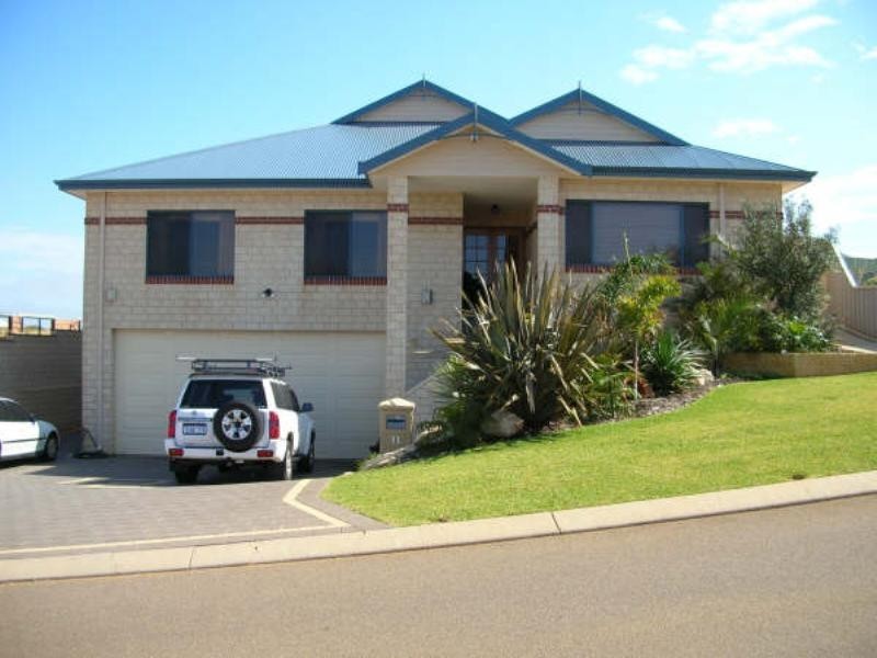 11 Basile Court, Wandina WA 6530