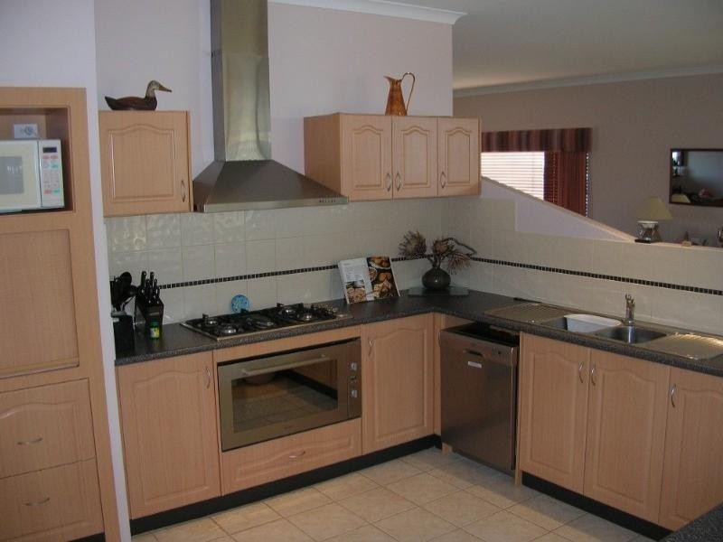 11 Basile Court, Wandina WA 6530