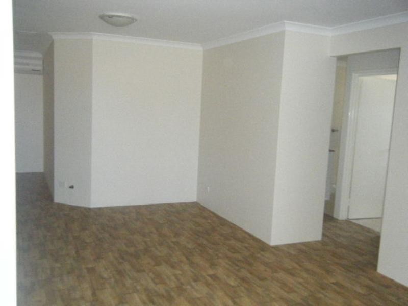 18 Sutcliffe Road, Waggrakine WA 6530