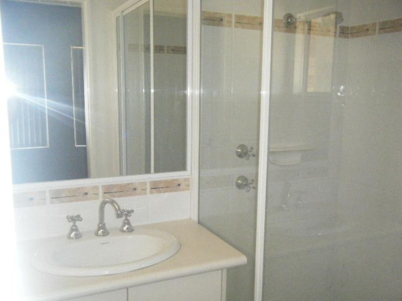 18 Sutcliffe Road, Waggrakine WA 6530