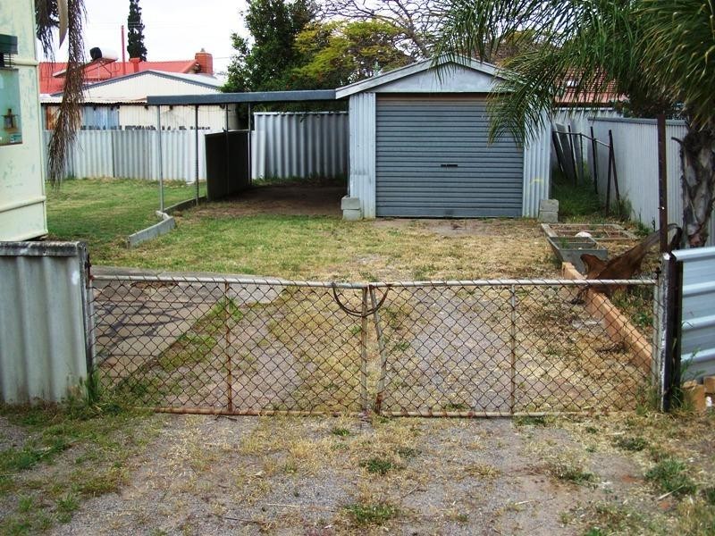 9 Cassia Street, Rangeway WA 6530