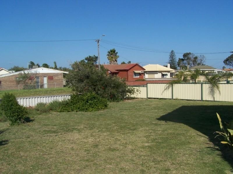 161 Fraser Street, Beachlands WA 6530