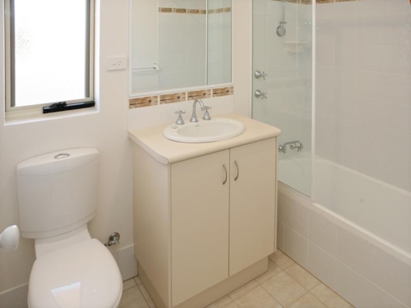 2a Ego Creek Loop, Waggrakine WA 6530