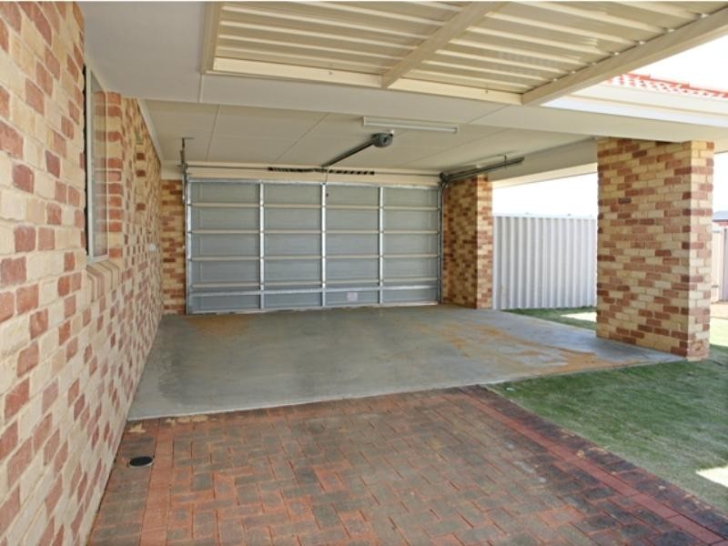 2a Ego Creek Loop, Waggrakine WA 6530