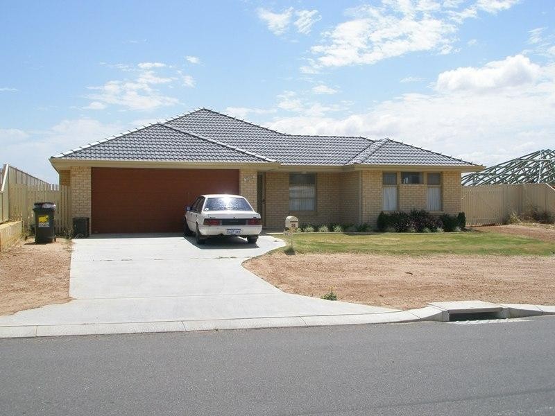 36 Derna Parade, Wandina WA 6530