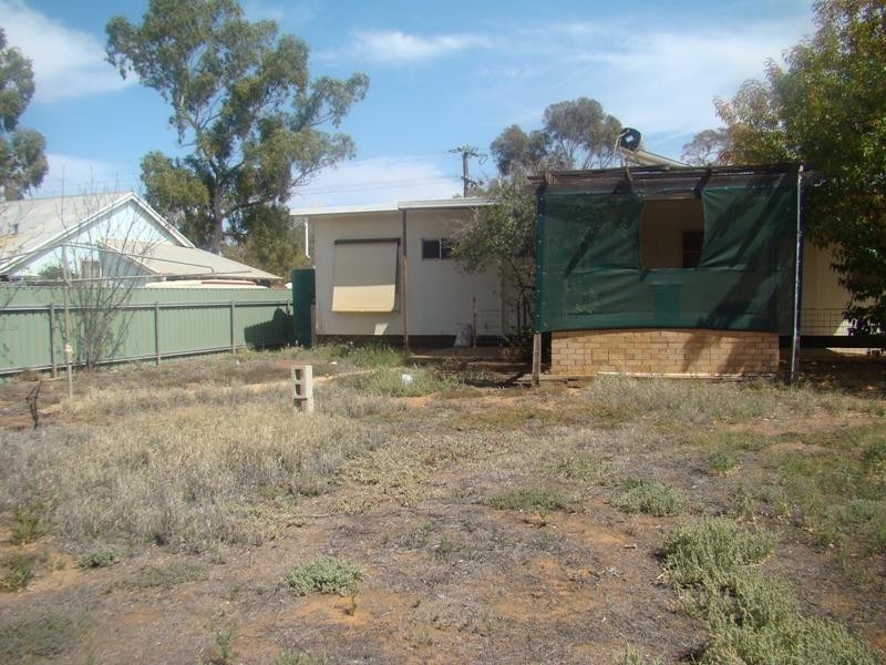 59 Attwood Street, Mount Magnet WA 6638