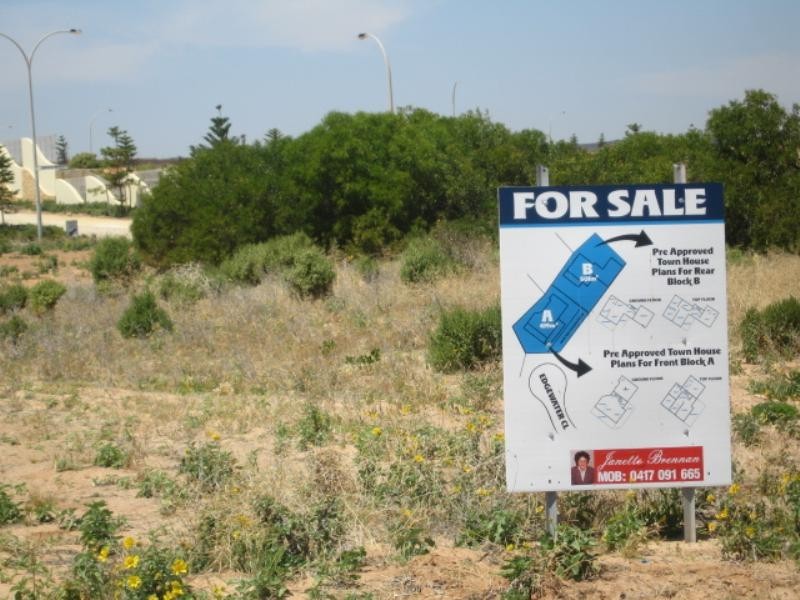 10 Edgewater Close, Glenfield WA 6532