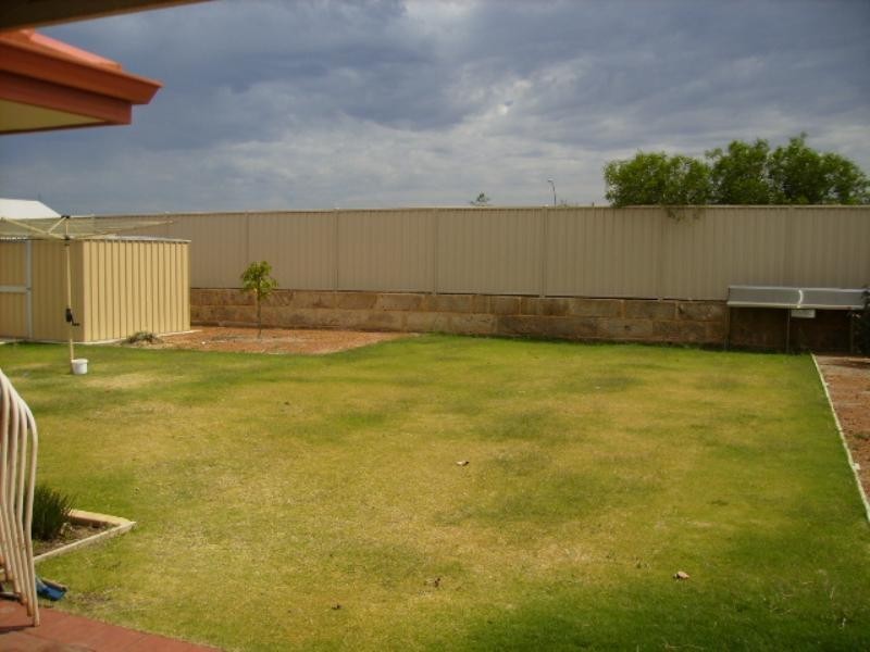 21 Portside Road, Drummond Cove WA 6532