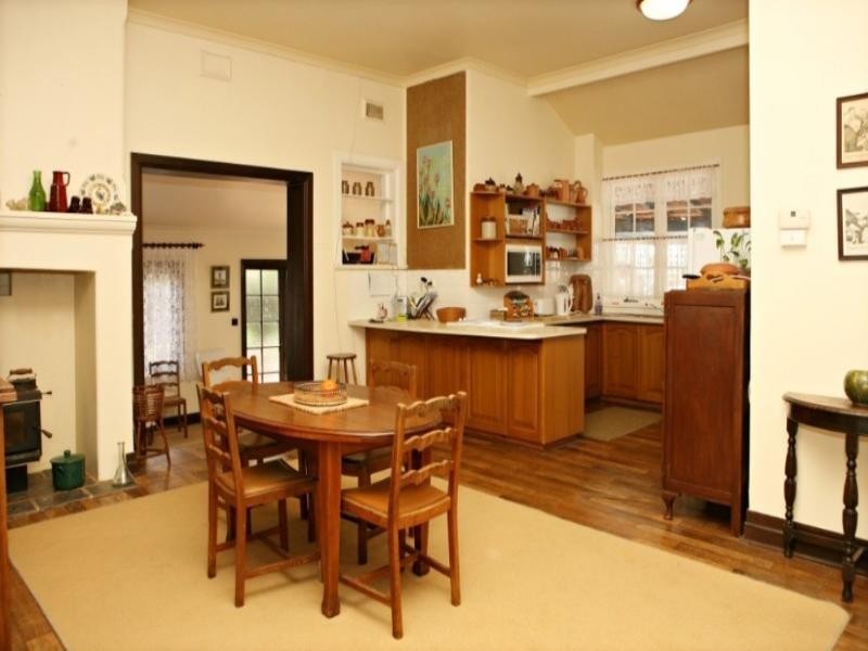 4 Stanley Street, Beachlands WA 6530