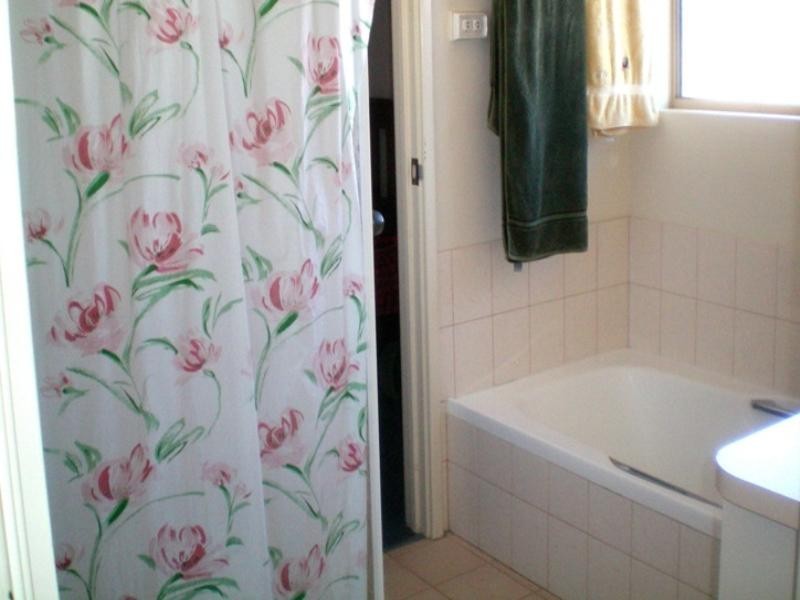 1/9 Holland Street, Geraldton WA 6530