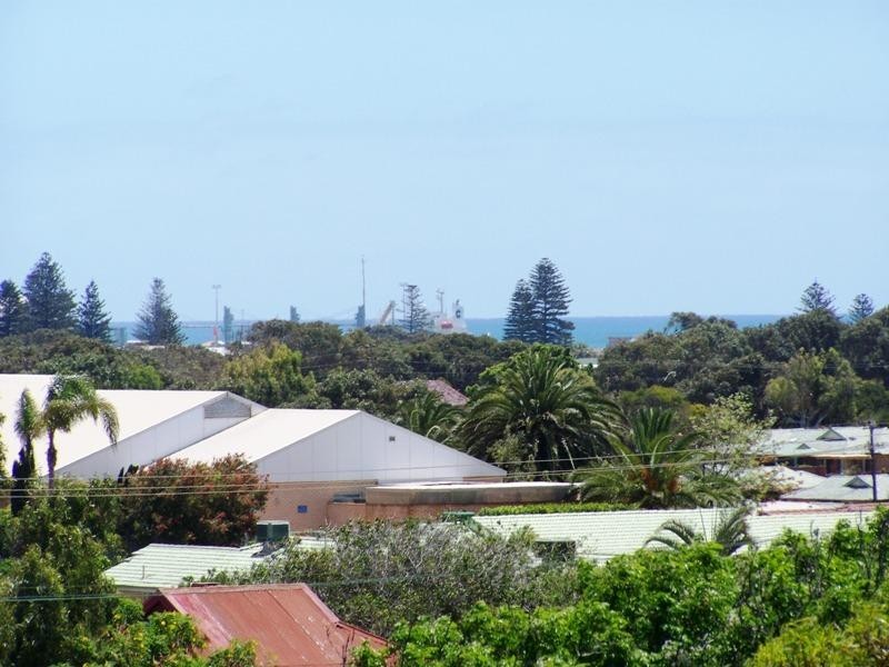 9 Hutchinson Street, Geraldton WA 6530