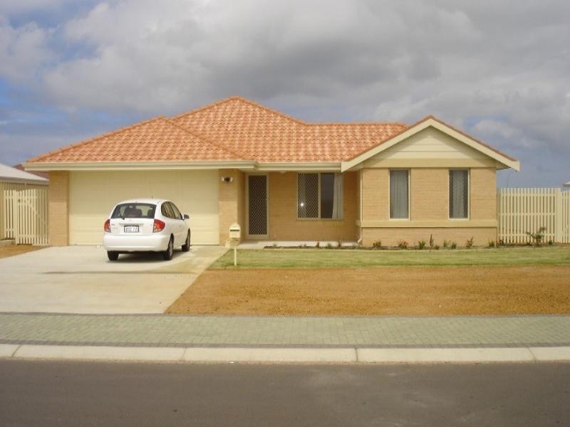 3 Ocean Queen Drive, Geraldton WA 6530