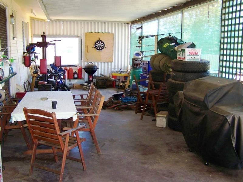 77 Chapman Valley Road, Waggrakine WA 6530