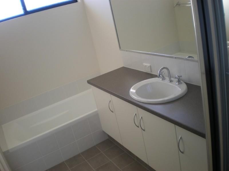 1 Barnacle Road, Drummond Cove WA 6532