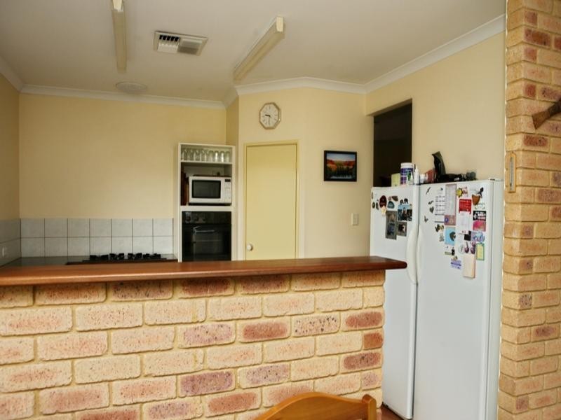 25 Waterfront Circle, Drummond Cove WA 6532