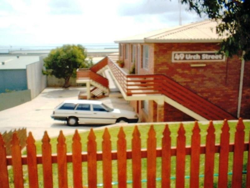 8/49 urch Road, Geraldton WA 6530