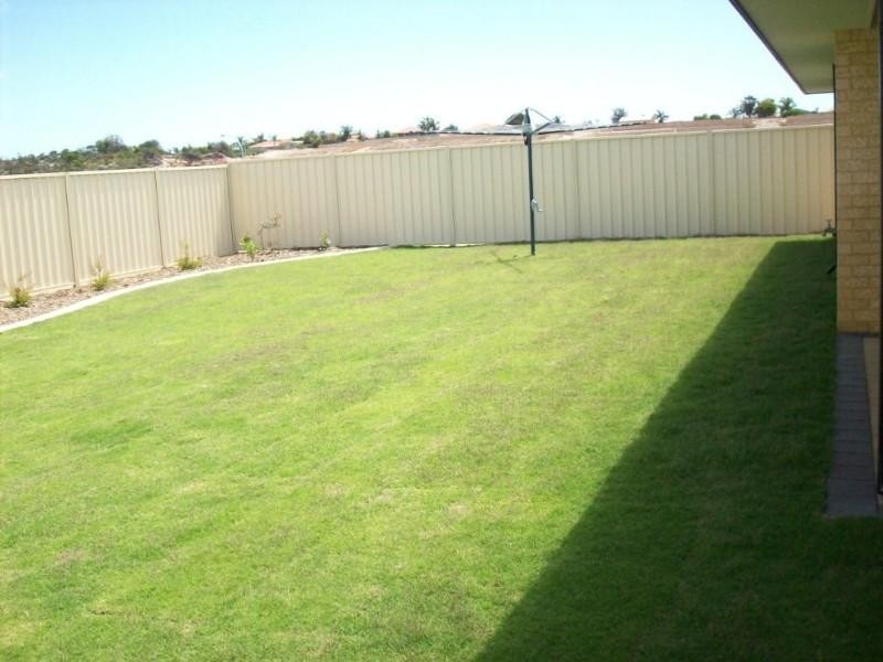 20 Topsail Street, Geraldton WA 6530