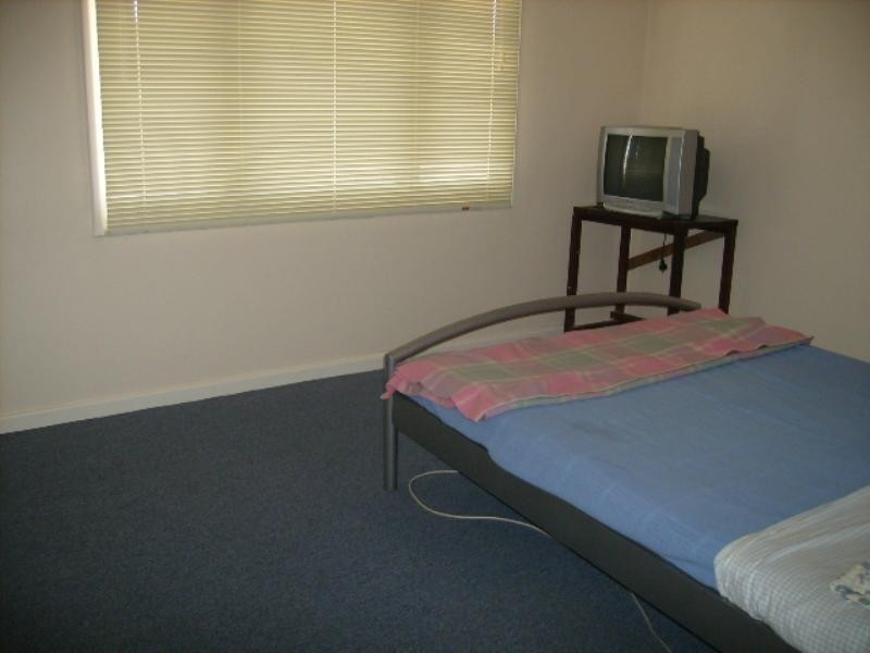 5 Bradley Street, Beachlands WA 6530