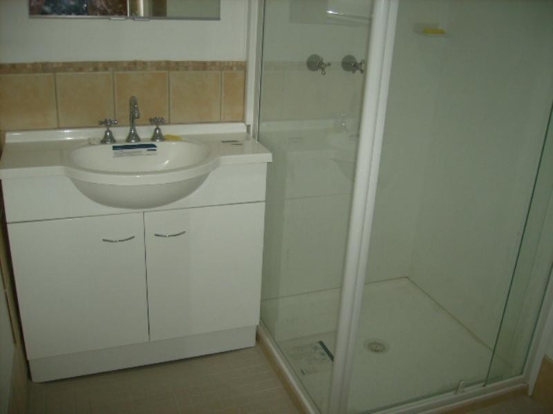 5 Bradley Street, Beachlands WA 6530