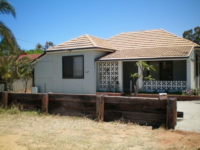 235 Third Street, Geraldton WA 6530