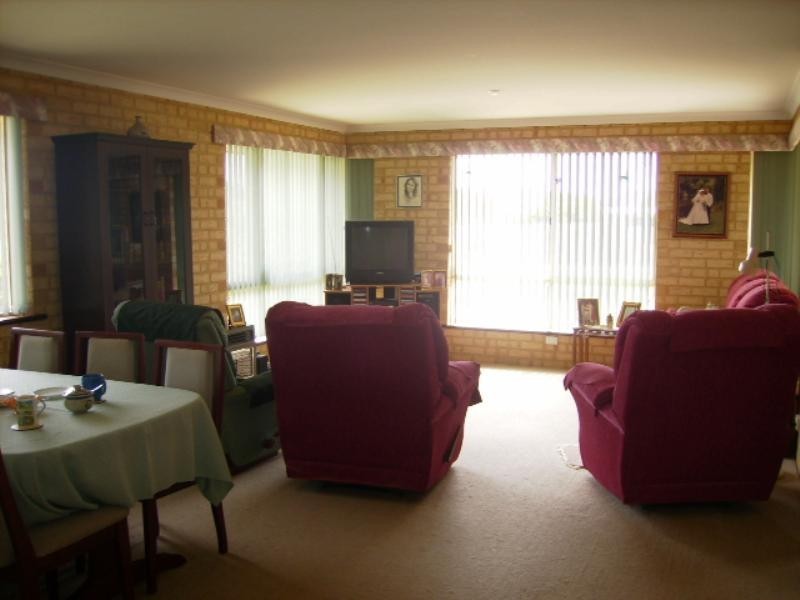 5 Candlebark Drive, Strathalbyn WA 6530