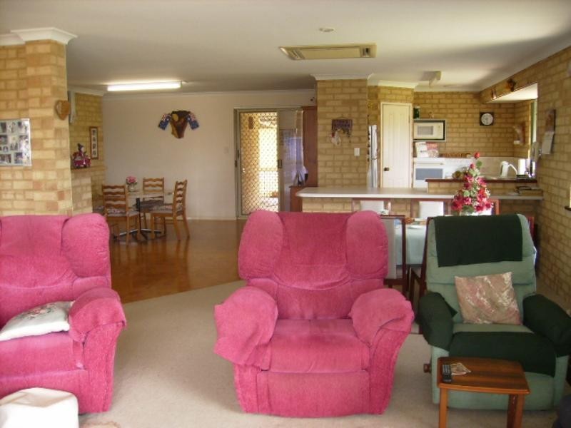 5 Candlebark Drive, Strathalbyn WA 6530