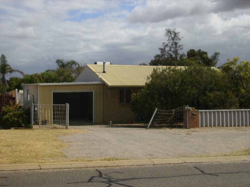 55 Assen Street, Utakarra WA 6530