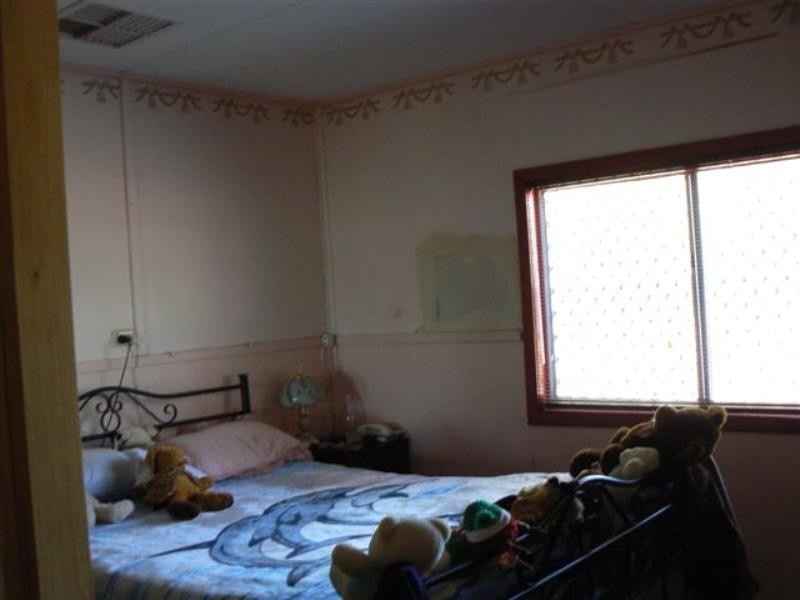 60 Watson Street, Mount Magnet WA 6638