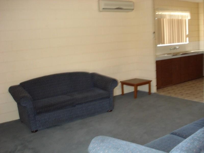 8/49 Urch Str, Geraldton WA 6530