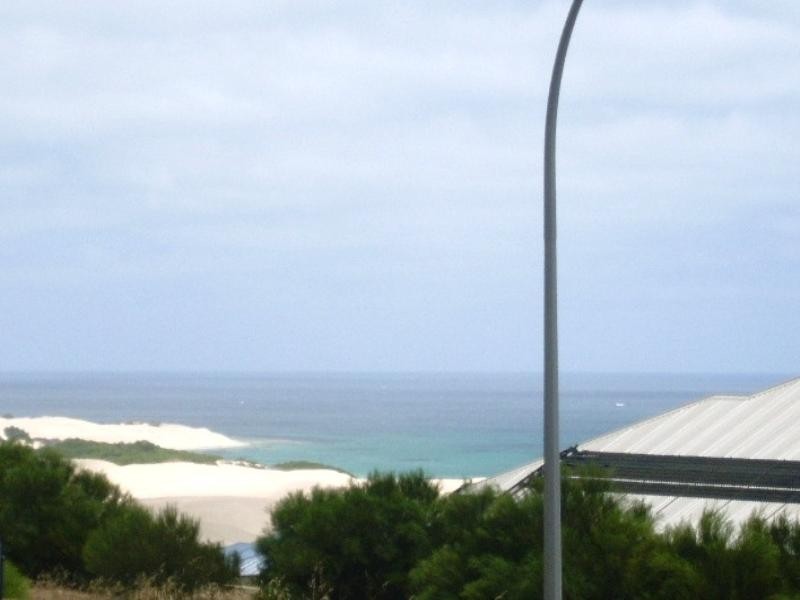 9 Jackson Loop, Wandina WA 6530