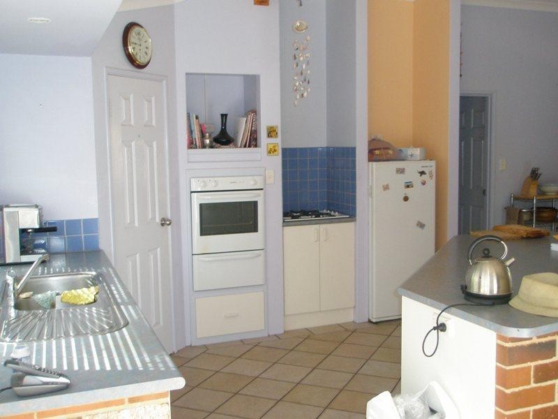 14 Cedar Crescent, Strathalbyn WA 6530