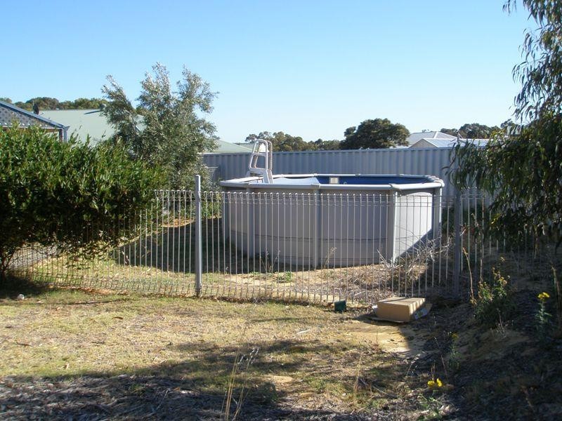 14 Cedar Crescent, Strathalbyn WA 6530