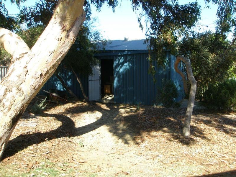 14 Cedar Crescent, Strathalbyn WA 6530