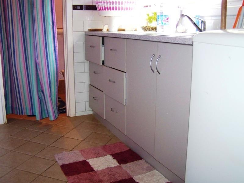 5 Houtman Street, Wonthella WA 6530