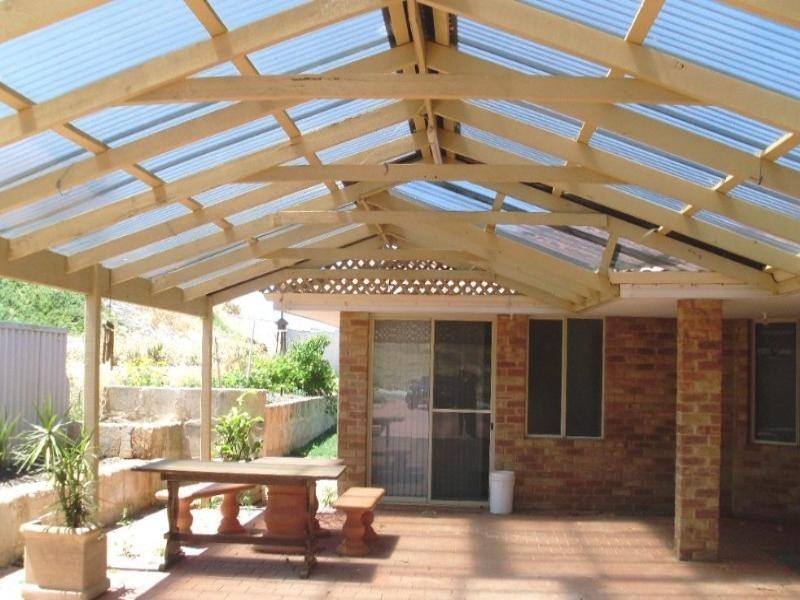 24 Eakins Crescent, Wandina WA 6530