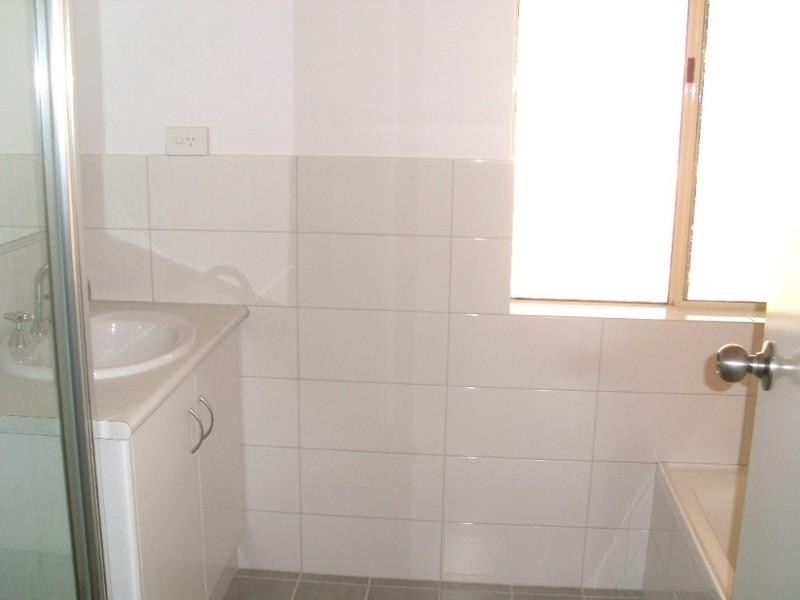 24 Eakins Crescent, Wandina WA 6530