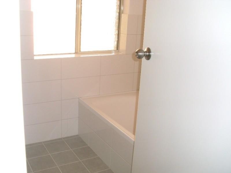 24 Eakins Crescent, Wandina WA 6530