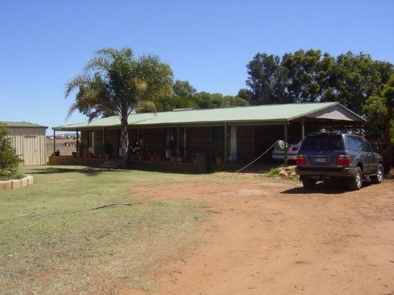371 Edward Road, Meru WA 6530