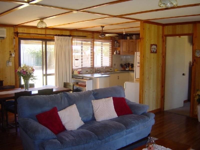 371 Edward Road, Meru WA 6530