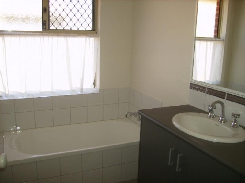 2 whitworth Street, Sunset Beach WA 6530