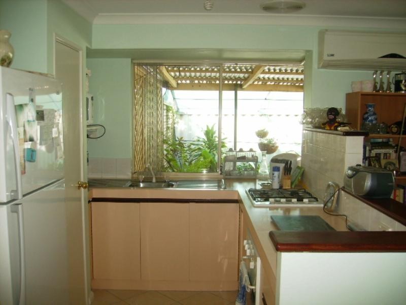 14 Nerrel Street, Waggrakine WA 6530